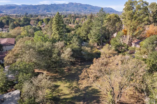 $1,200,000 | 18350 Sierra Drive, Sonoma, CA 95476