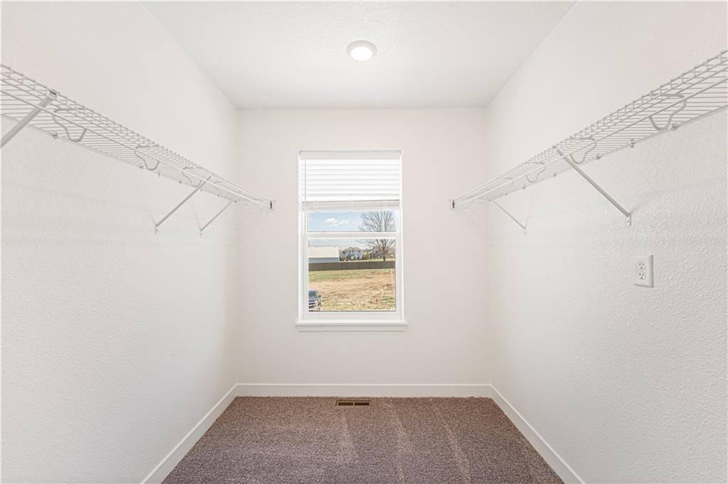 8794 Southwest 10th Street Blue Springs, MO 64064 - Photo 15 of 26