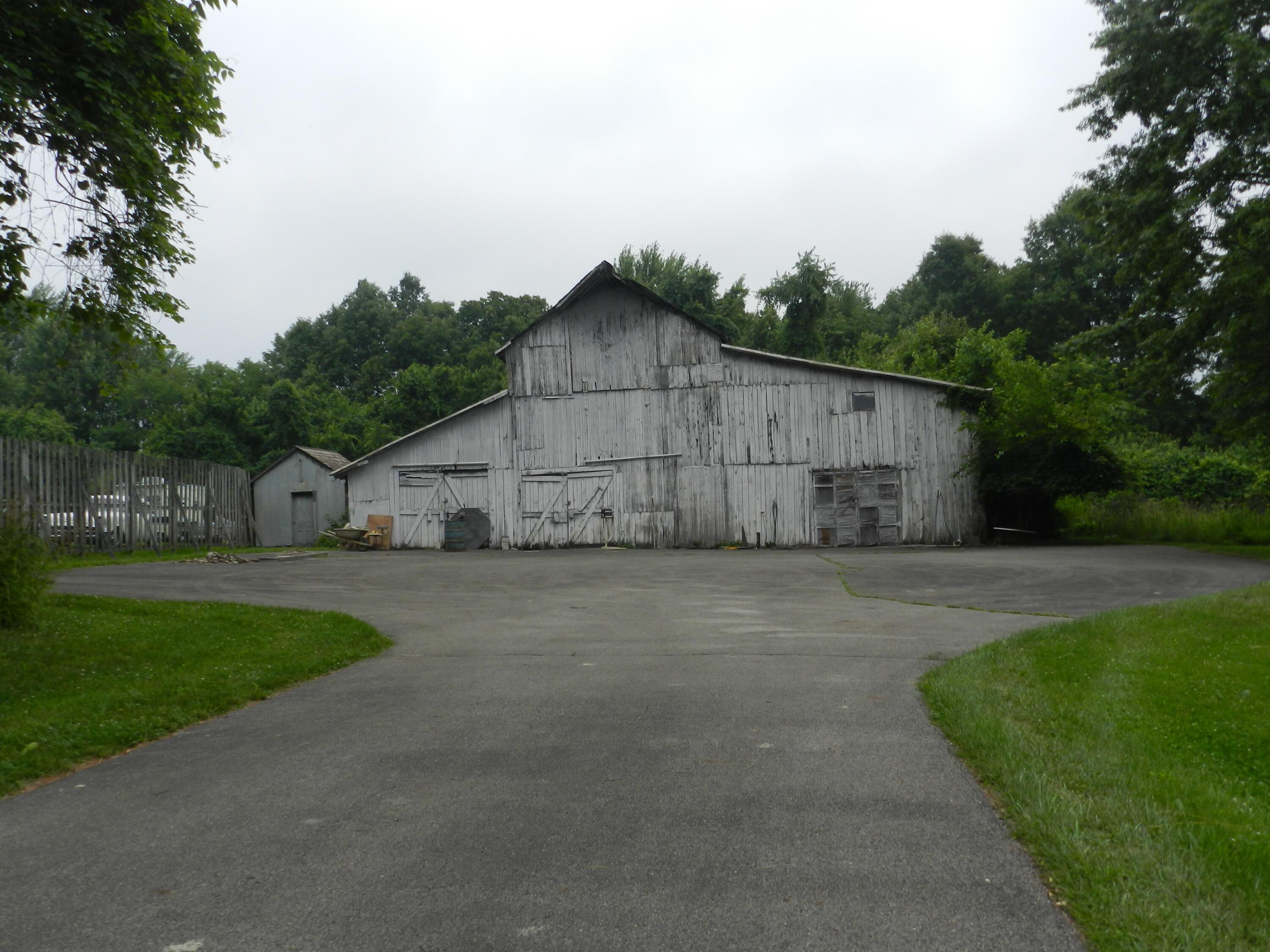 6621 Tussic St Road Westerville, OH 43082 - Photo 12 of 35 Circa 1820 Barn