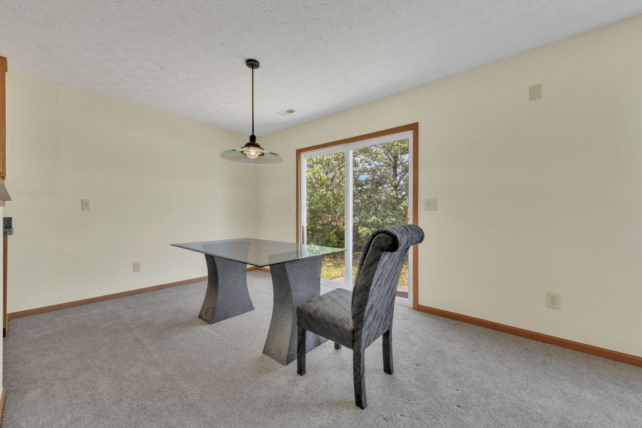 2117 Ripple Road Hilliard, OH 43026 - Photo 7 of 37 6-web-or-mls-DSC_4967