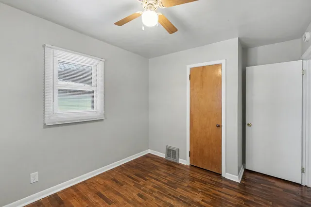 $299,900 | 2349 36th Street Southwest, Wyoming, MI 49519