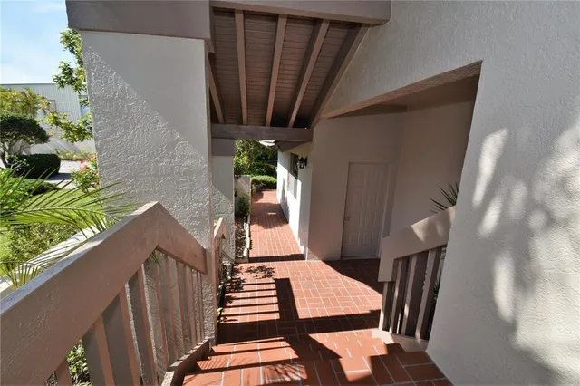 $2,500 | 1631 Starling Drive, Unit 204, Sarasota, FL 34231