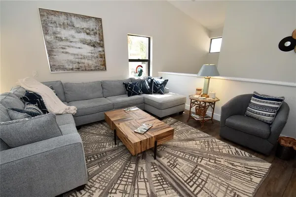 $2,500 | 1631 Starling Drive, Unit 204, Sarasota, FL 34231