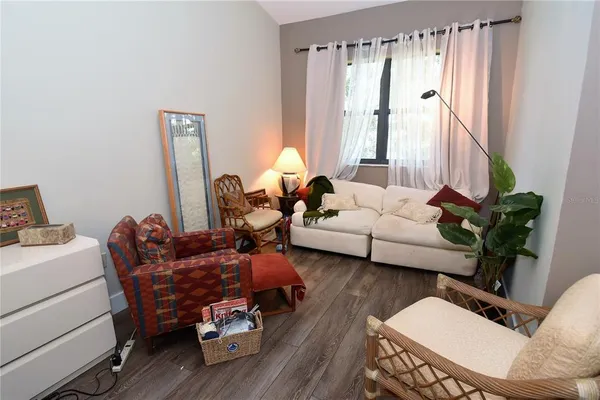 $2,500 | 1631 Starling Drive, Unit 204, Sarasota, FL 34231