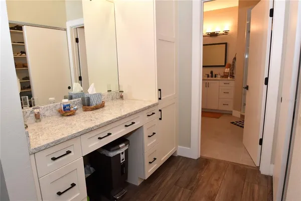 $2,500 | 1631 Starling Drive, Unit 204, Sarasota, FL 34231