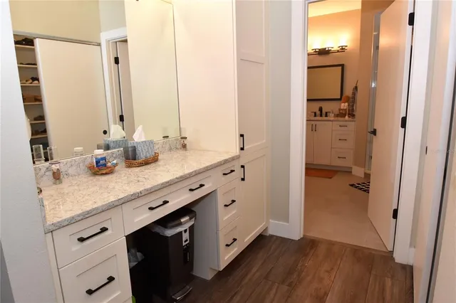 $2,500 | 1631 Starling Drive, Unit 204, Sarasota, FL 34231