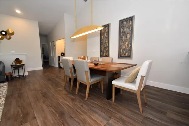 $2,500 | 1631 Starling Drive, Unit 204, Sarasota, FL 34231