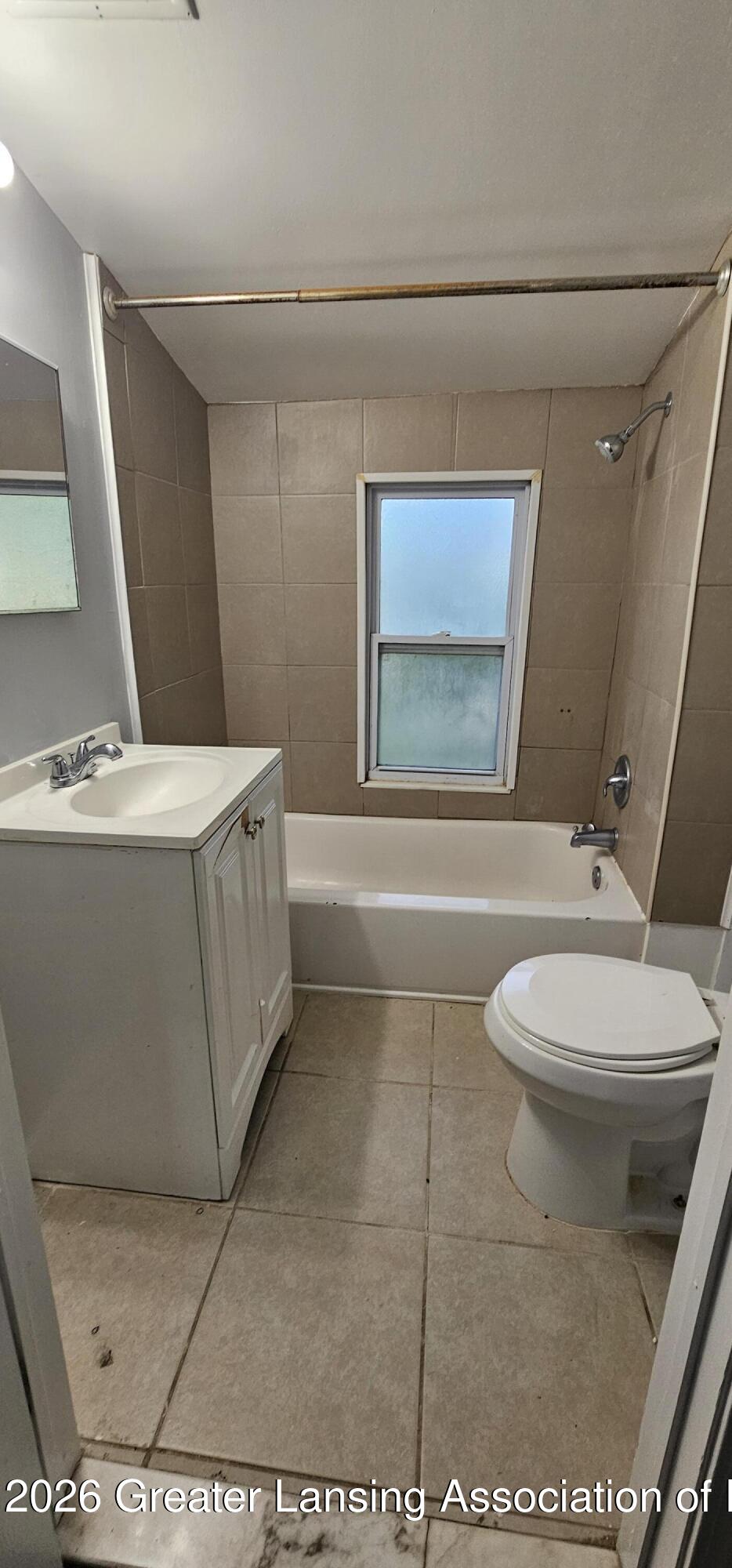 817 Middle Street Lansing, MI 48915 - Photo 8 of 11 20260715_133335