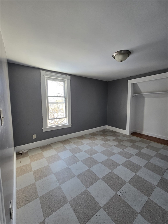 254 Oakland Street, Unit 3 Springfield, MA 01108 - Photo 6 of 8