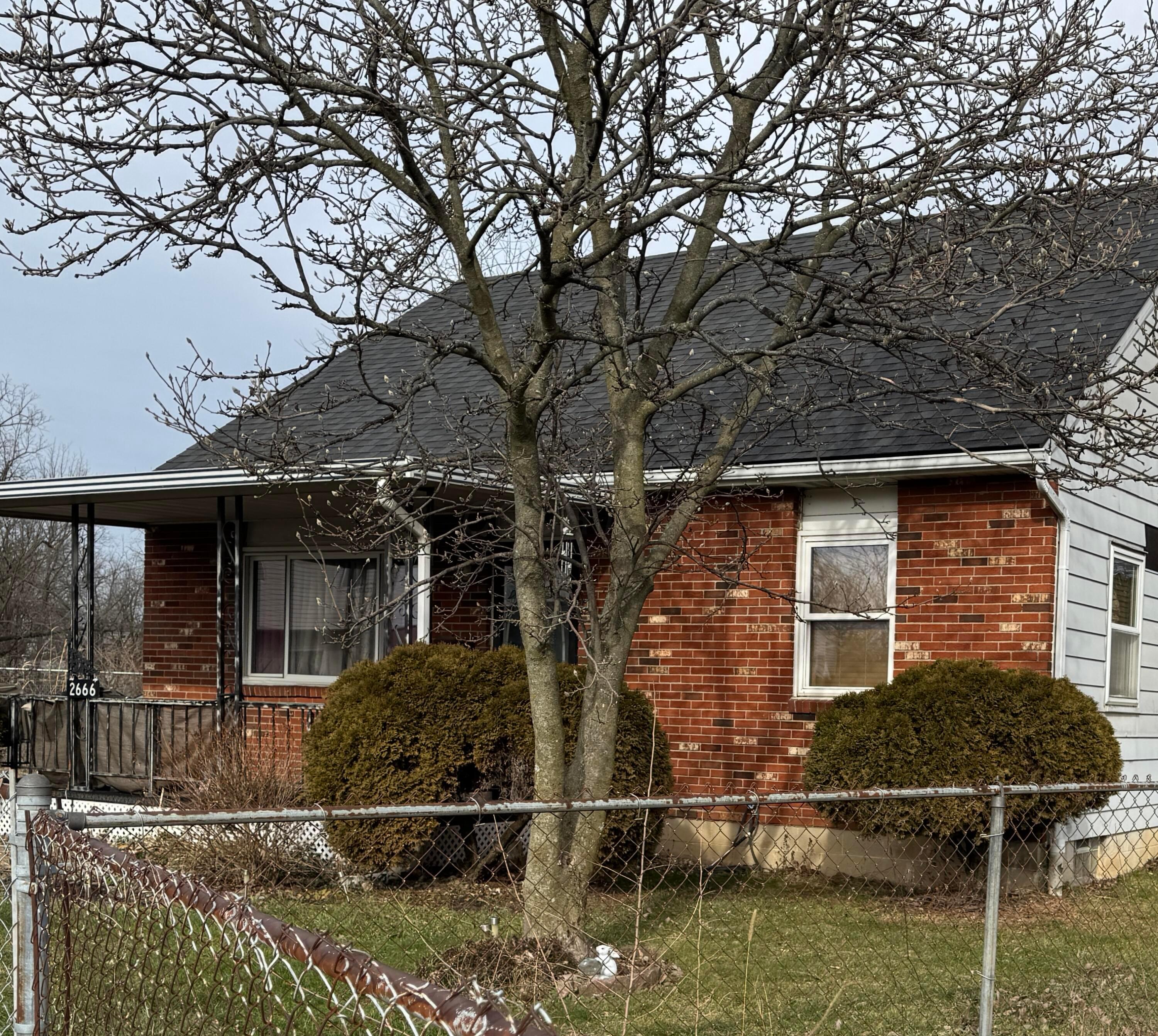 2666 Arcola Road Columbus, OH 43207 - Photo 1 of 22 Front