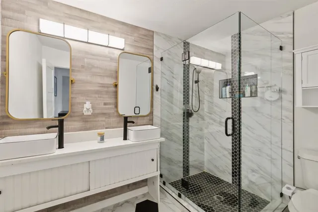 $2,800 | 2630 Springvale Drive, Farmers Branch, TX 75234