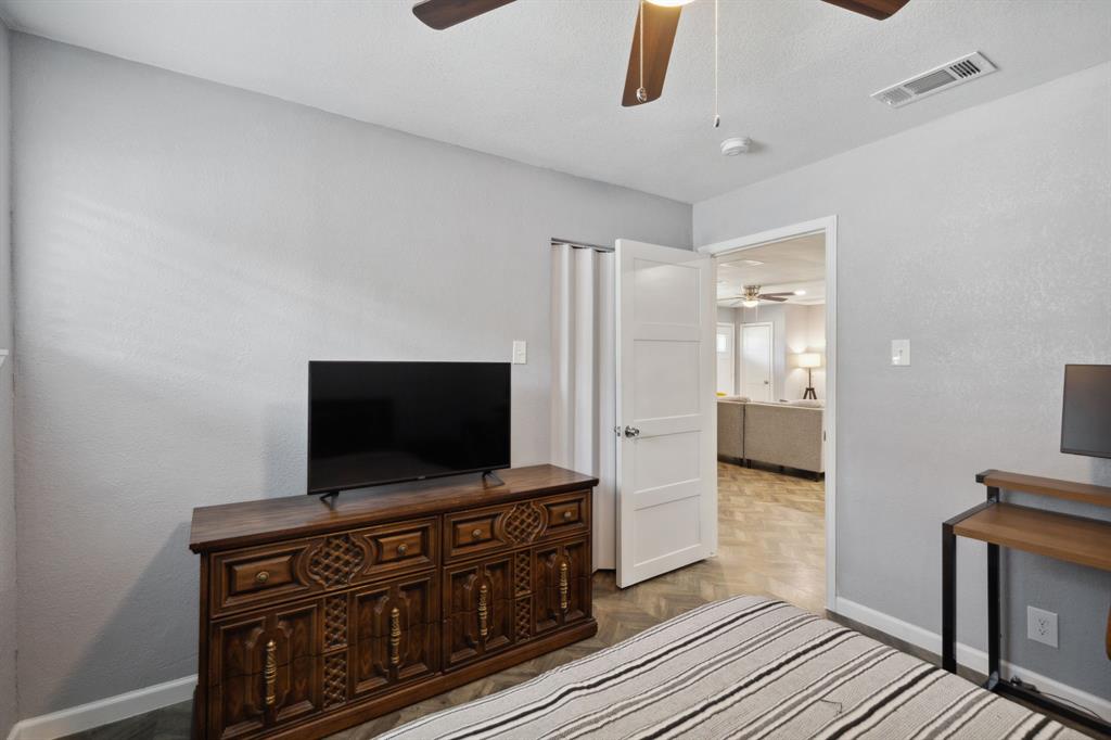 2630 Springvale Drive Farmers Branch, TX 75234 - Photo 17 of 25