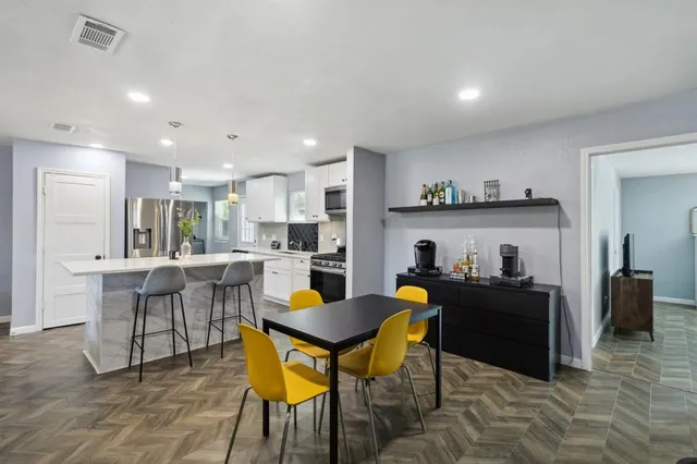 $2,800 | 2630 Springvale Drive, Farmers Branch, TX 75234