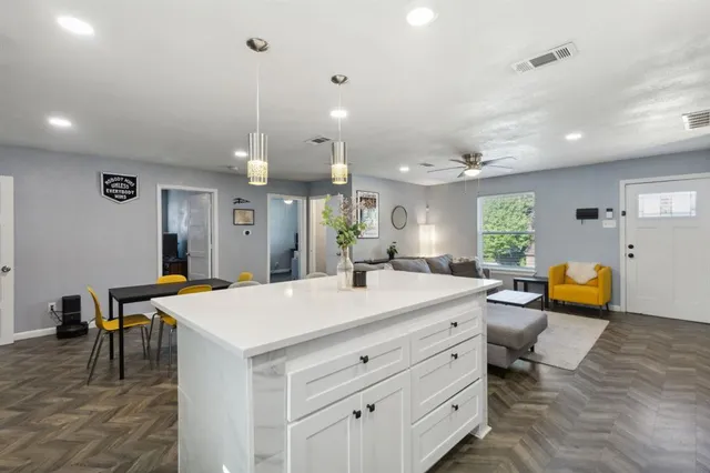 $2,800 | 2630 Springvale Drive, Farmers Branch, TX 75234