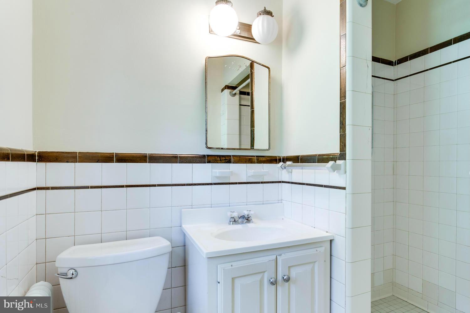 5315 Wriley Road Bethesda, MD 20816 - Photo 14 of 21 Bath (Master)