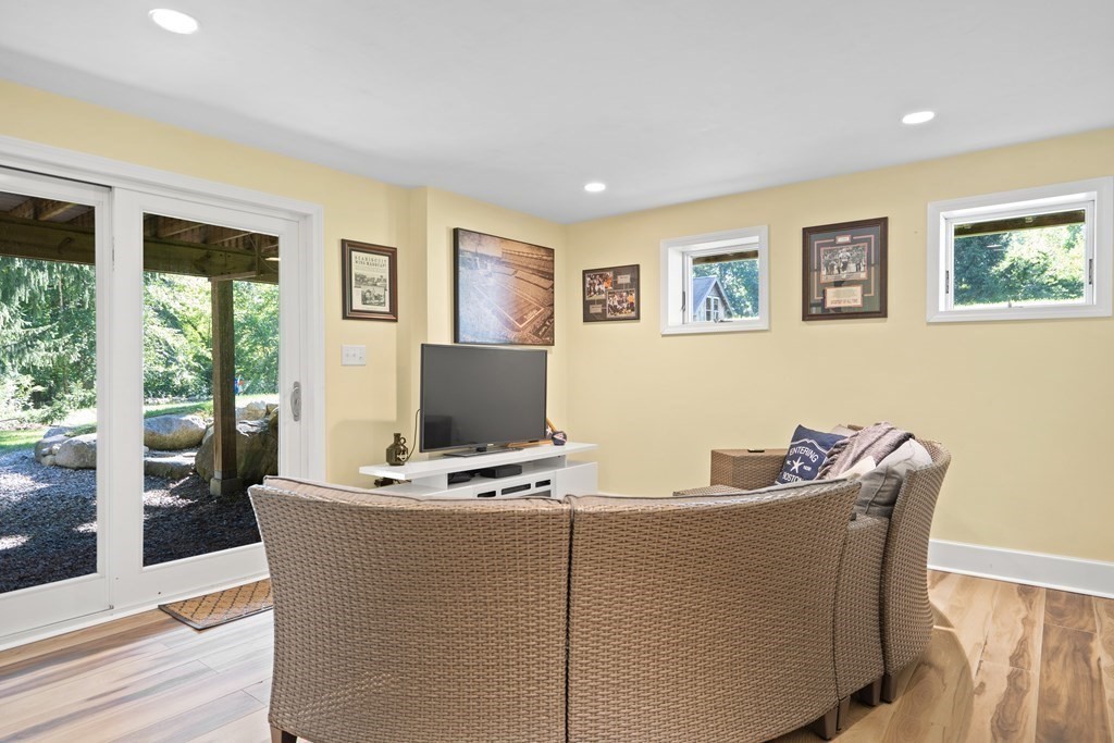 146 Tilden Road Scituate, MA 02066 - Photo 16 of 30