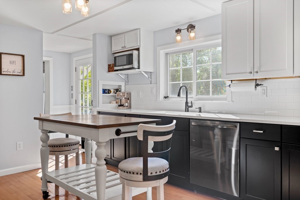 146 Tilden Road Scituate, MA 02066 - Photo 5 of 30