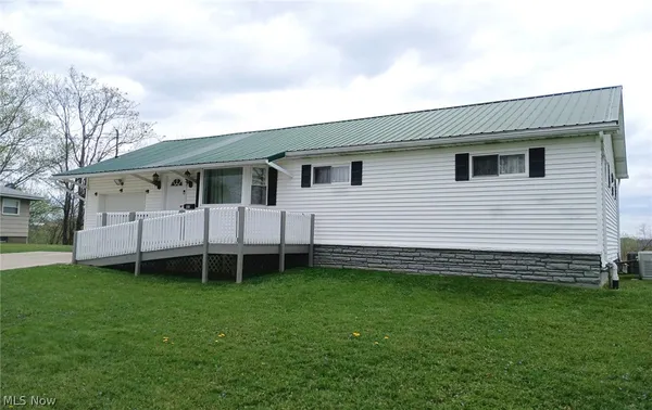 $175,000 | 105 Newbanks Road, Parkersburg, WV 26104