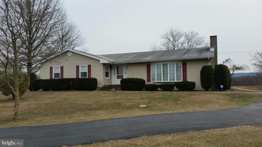 1332 Pious Ridge Road Berkeley Springs, WV 25411 - Photo 2 of 30 Exterior (Front)