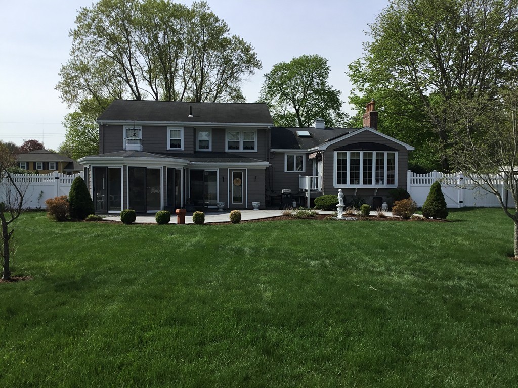 39 Spellman Road Westwood, MA 02090 - Photo 3 of 25 Gallery Image 3