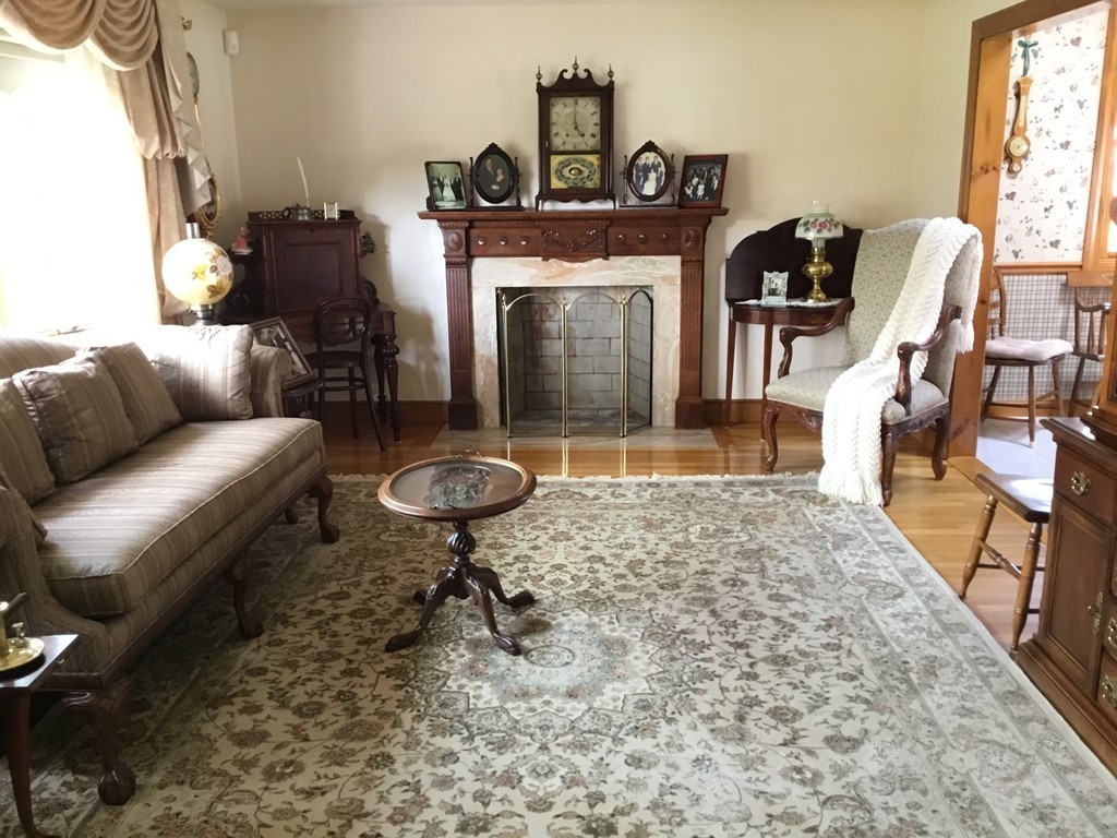 39 Spellman Road Westwood, MA 02090 - Photo 7 of 25 Gallery Image 7