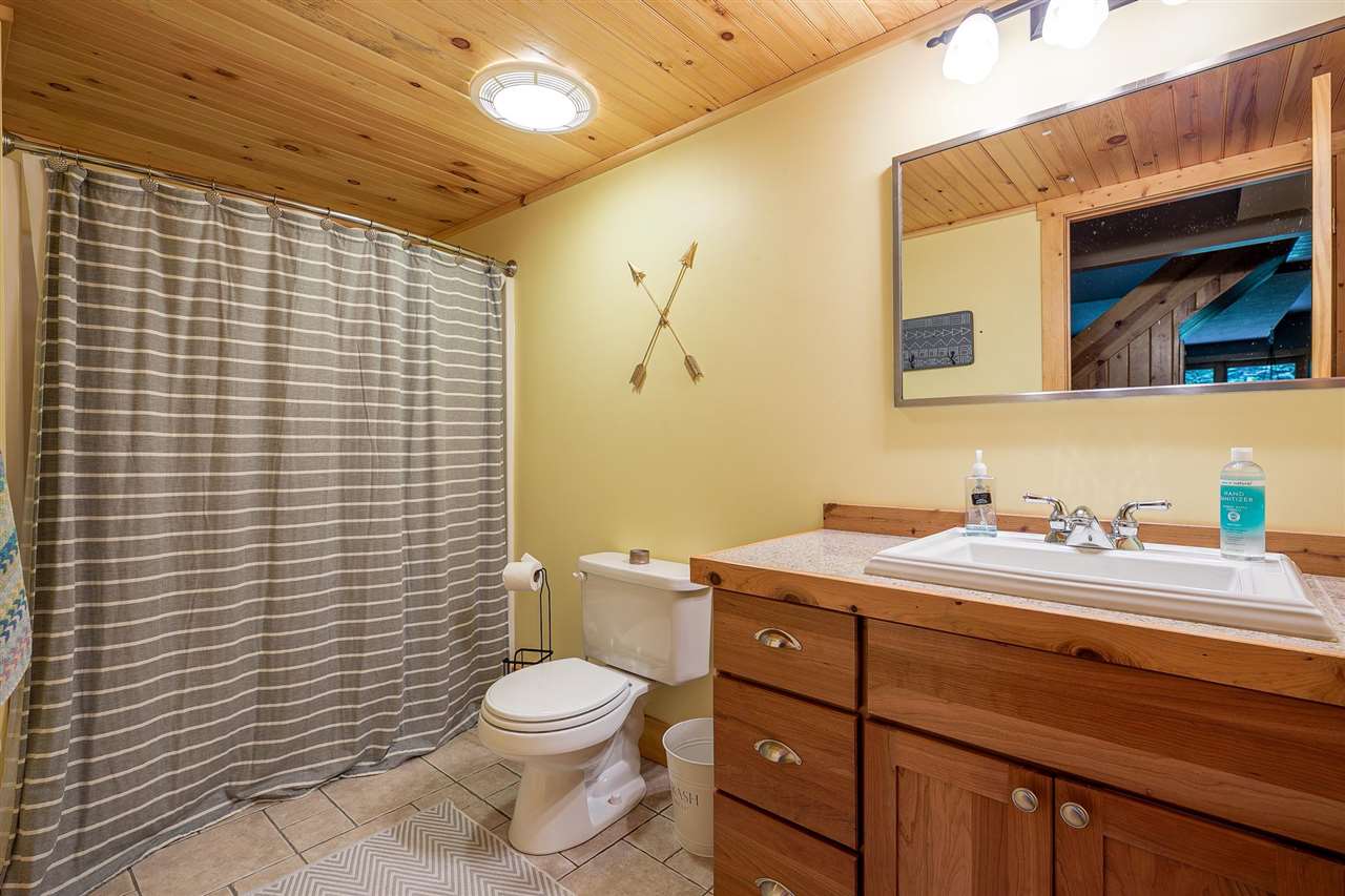 1708 North Setterbo Road Suttons Bay, MI 49682 - Photo 43 of 45 1890617-43.JPG