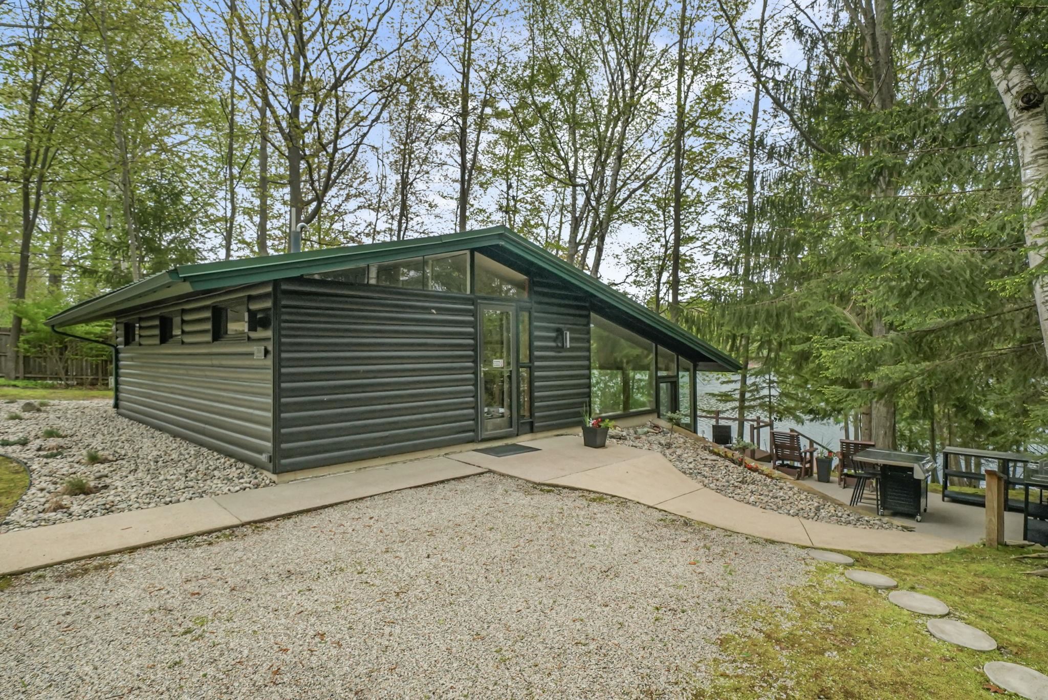 306 Highview Road Traverse City, MI 49696 - Photo 1 of 54 Gallery Image 1