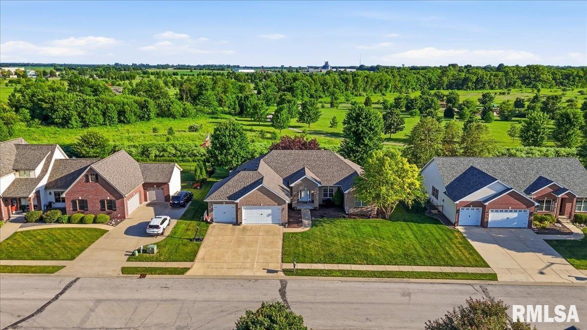5616 Legacy Lane Springfield, IL 62711 - Photo 4 of 54