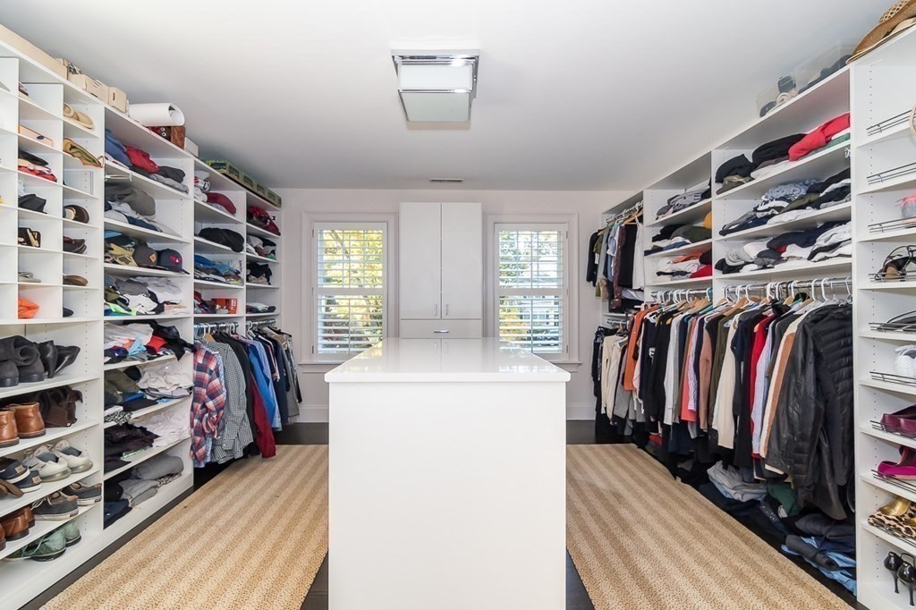 27 Tanglewood Road Wellesley, MA 02481 - Photo 11 of 27