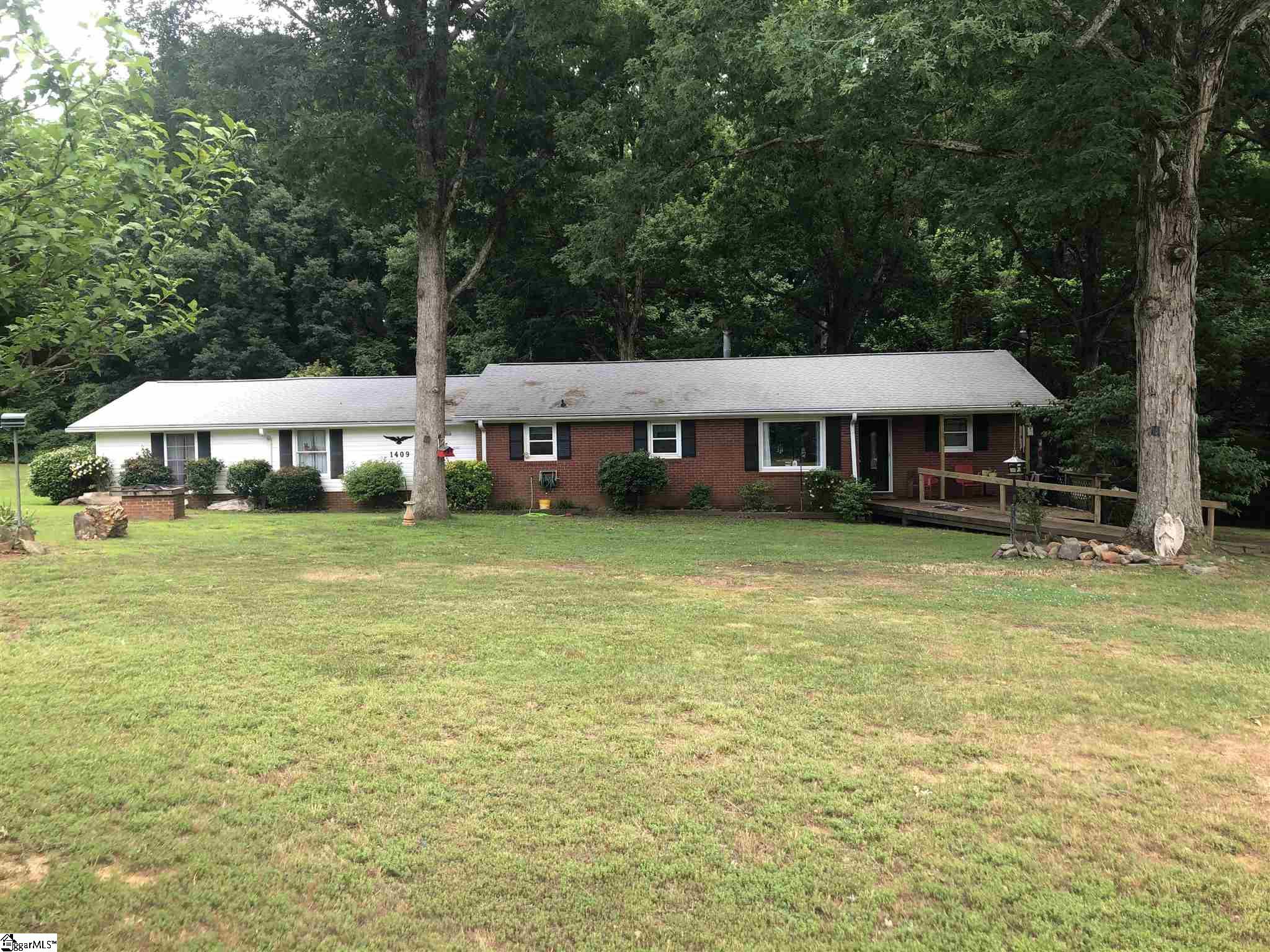 1409 Beaverdam Road Williamston, SC 29697 - Photo 3 of 26