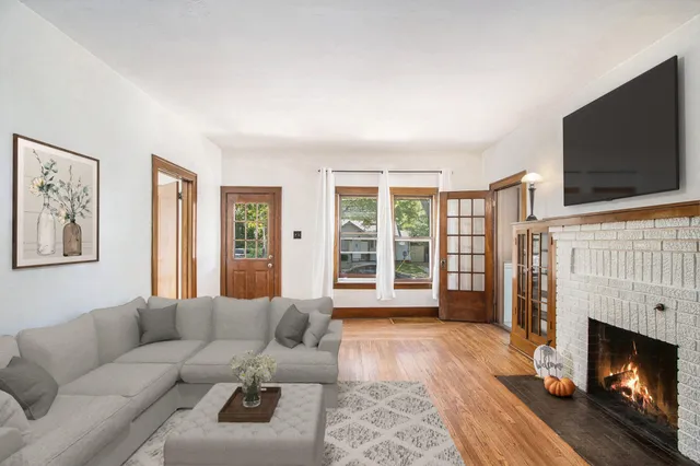 $199,500 | 117 South Adams Street, Lawton, MI 49065