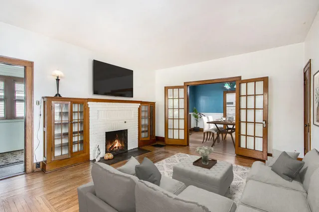 $199,500 | 117 South Adams Street, Lawton, MI 49065