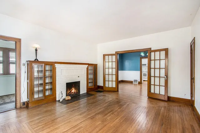 $199,500 | 117 South Adams Street, Lawton, MI 49065