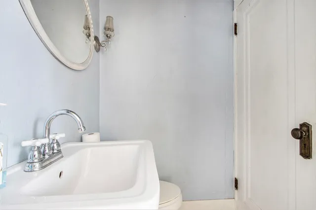 $199,500 | 117 South Adams Street, Lawton, MI 49065