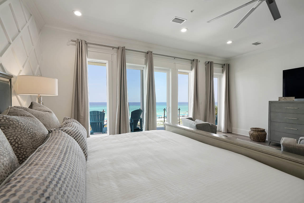 132 Sandprint Circle Destin, FL 32541 - Photo 22 of 117 a bed room with a bed and a television