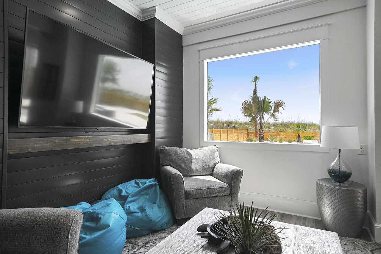 132 Sandprint Circle Destin, FL 32541 - Photo 63 of 117 a living room with furniture and a window