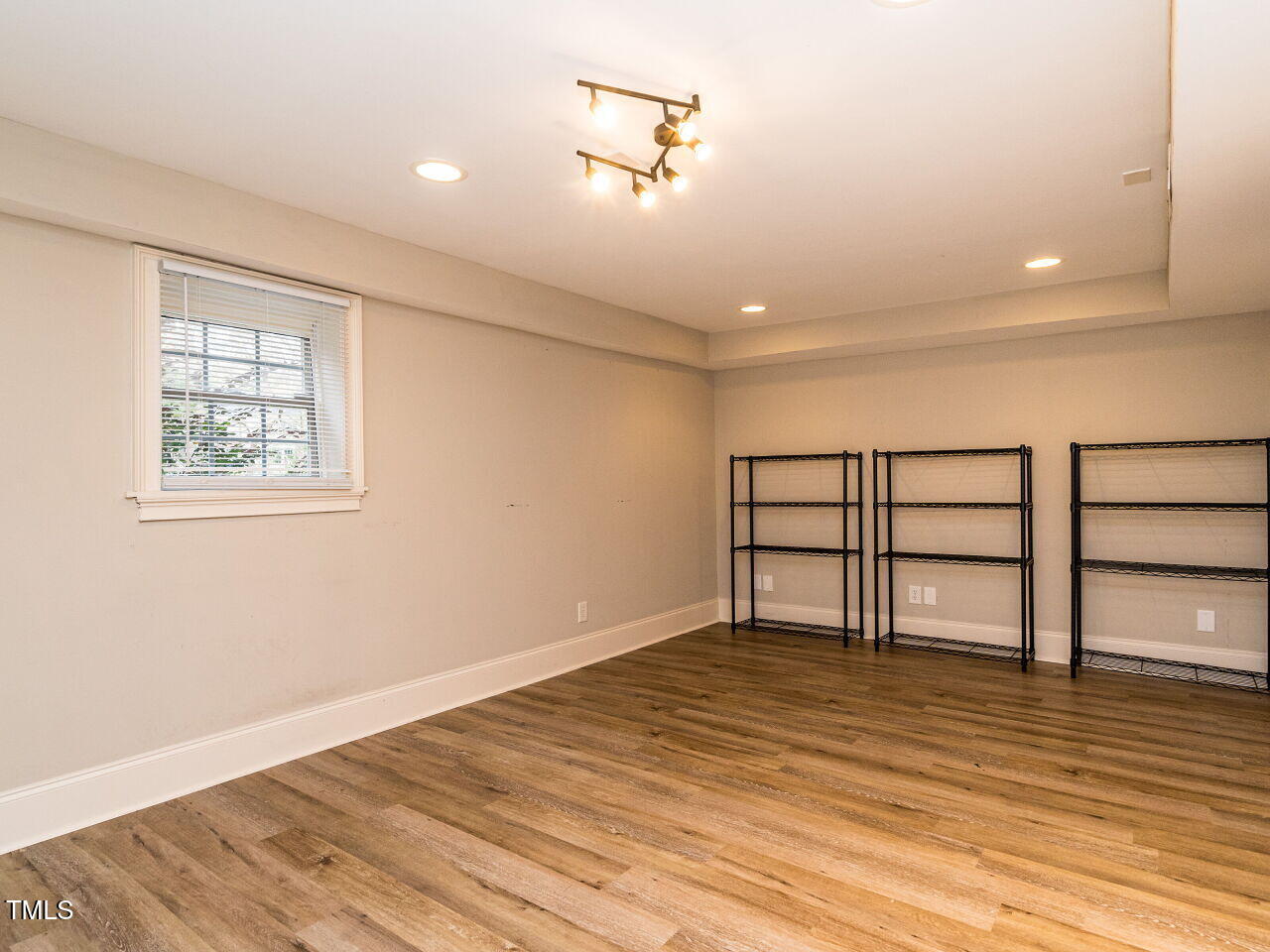 2315 Byrd Street Raleigh, NC 27608 - Photo 33 of 36 038-1280x960-lower-level-bonus