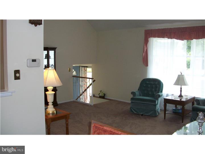 682 Mueller Road Warminster, PA 18974 - Photo 14 of 15 Gallery Image 14