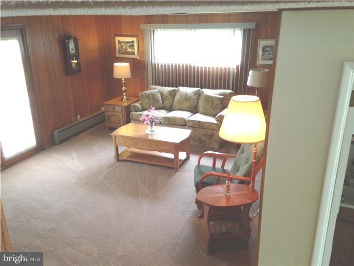 682 Mueller Road Warminster, PA 18974 - Photo 6 of 15 Gallery Image 6
