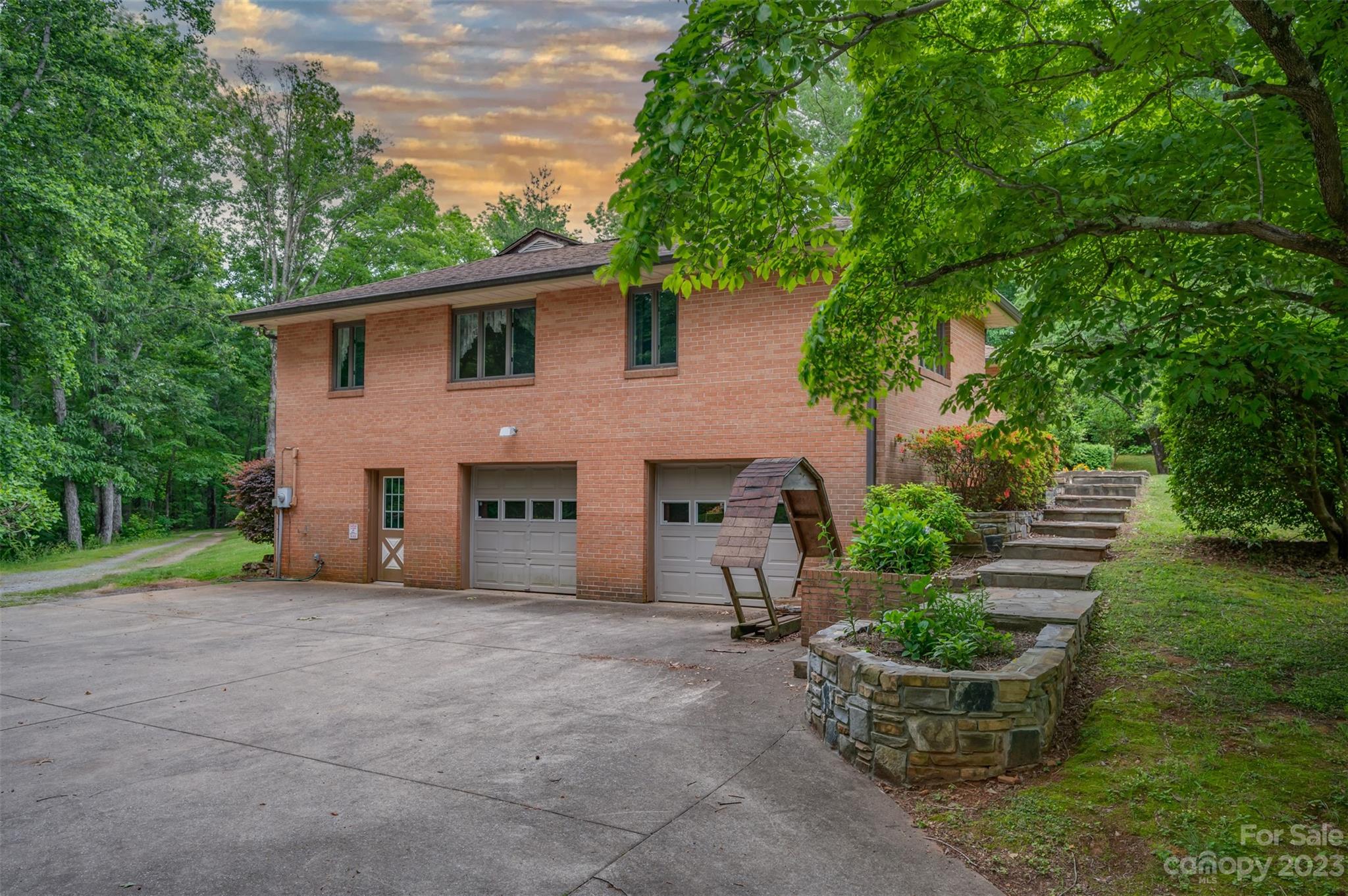 2046 Houston Road Columbus, NC 28722 - Photo 35 of 47 Gallery Image 35