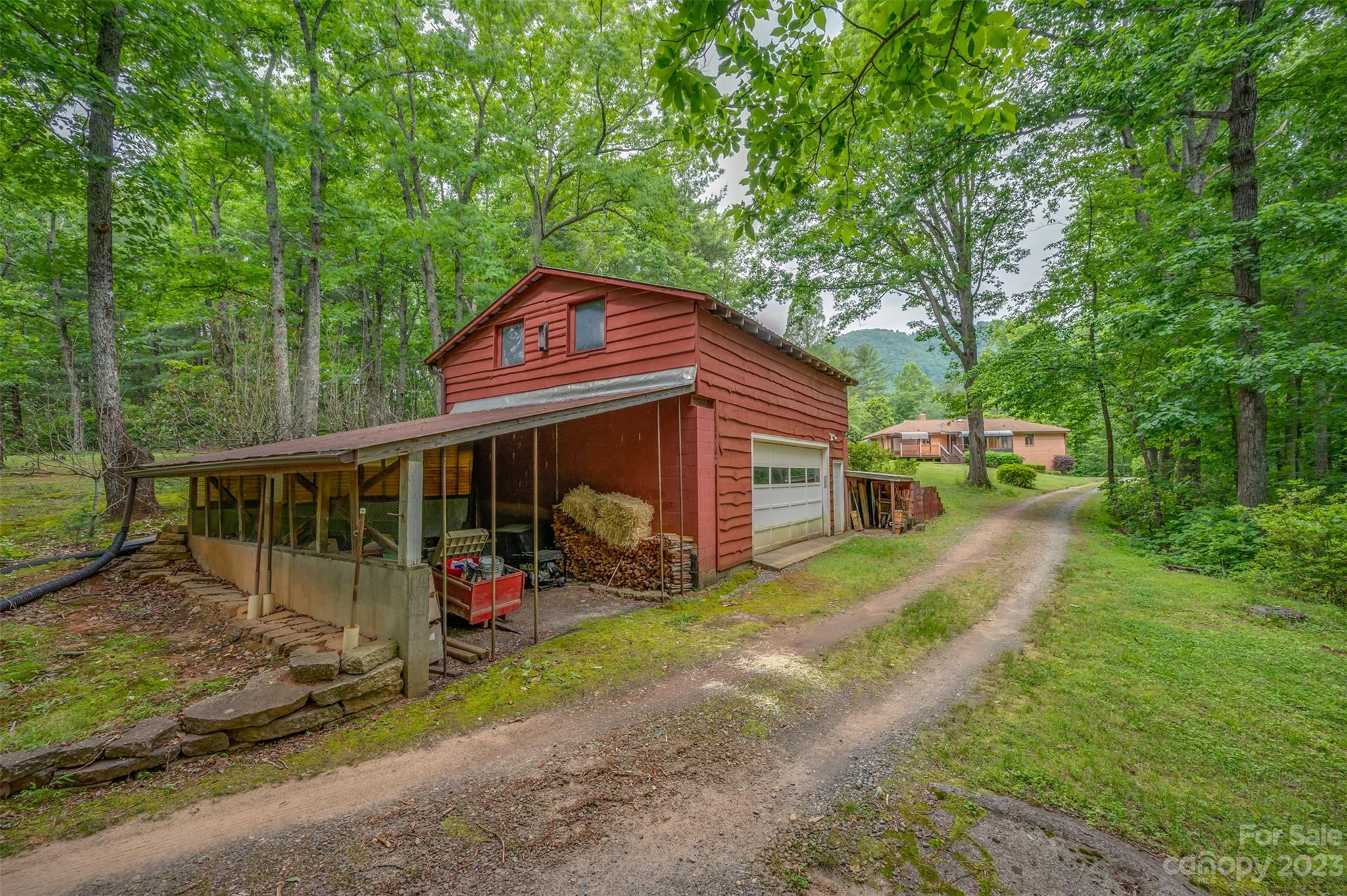 2046 Houston Road Columbus, NC 28722 - Photo 37 of 47 Gallery Image 37