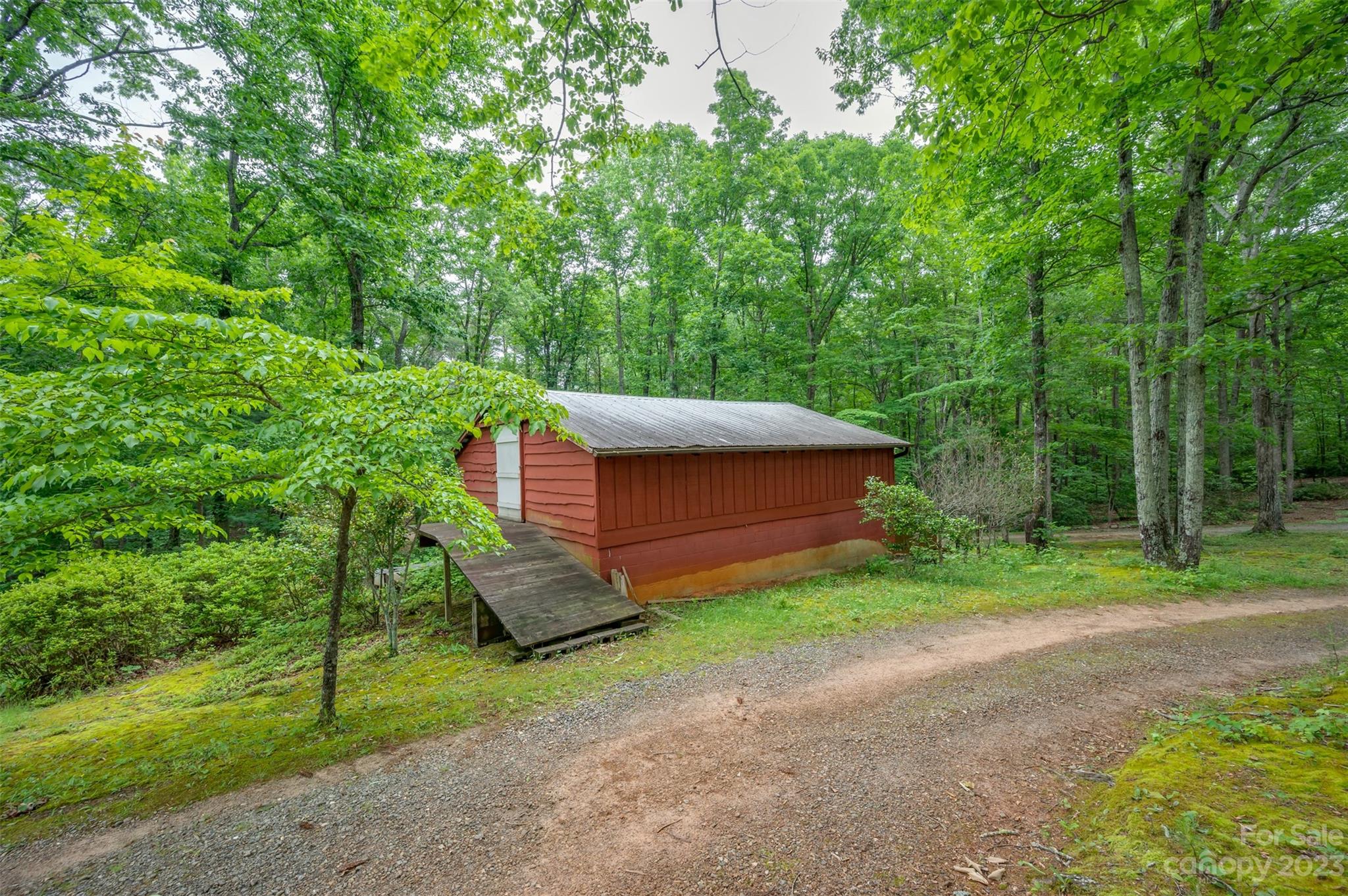 2046 Houston Road Columbus, NC 28722 - Photo 38 of 47 Gallery Image 38