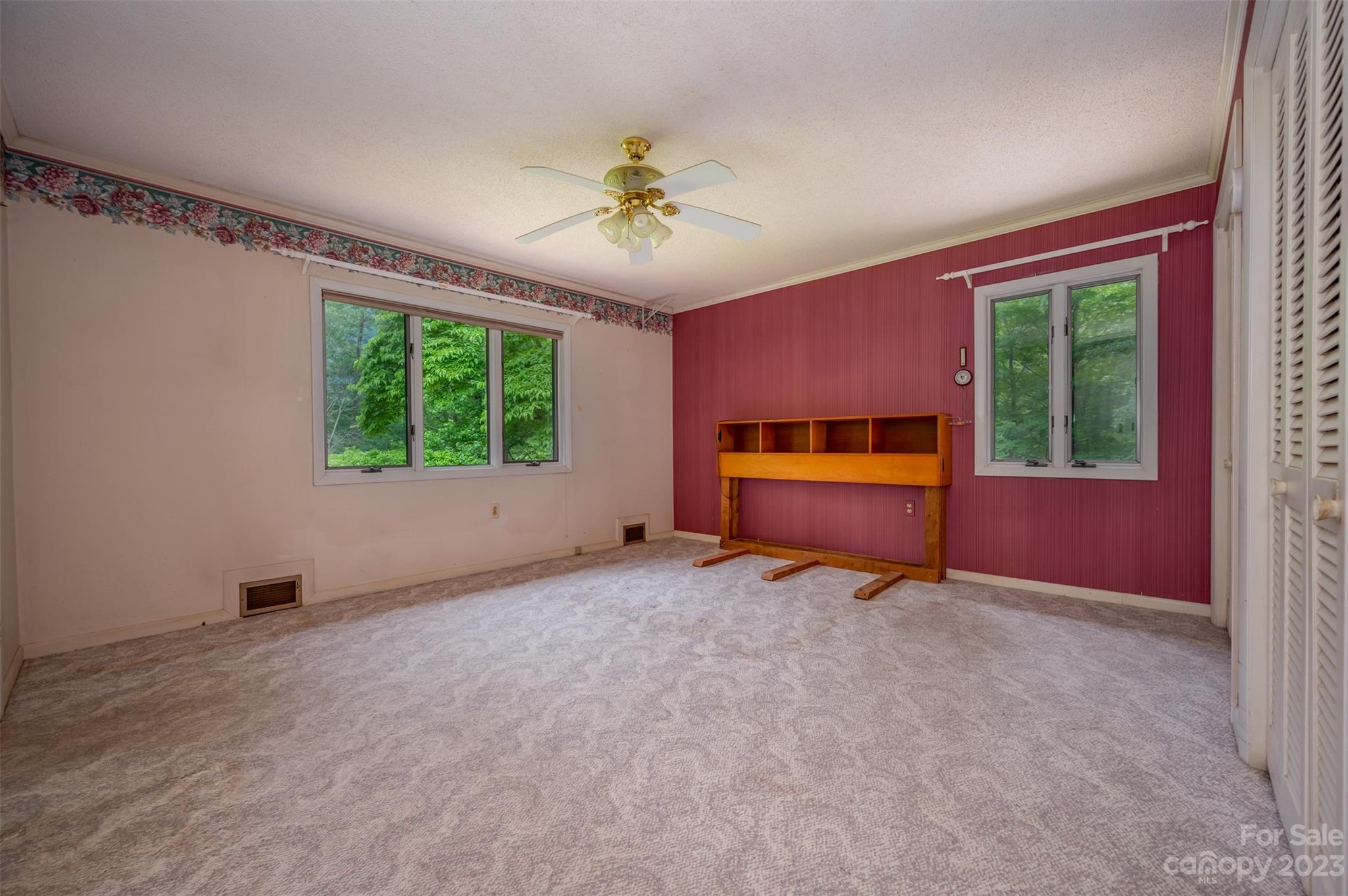 2046 Houston Road Columbus, NC 28722 - Photo 10 of 47 Gallery Image 10
