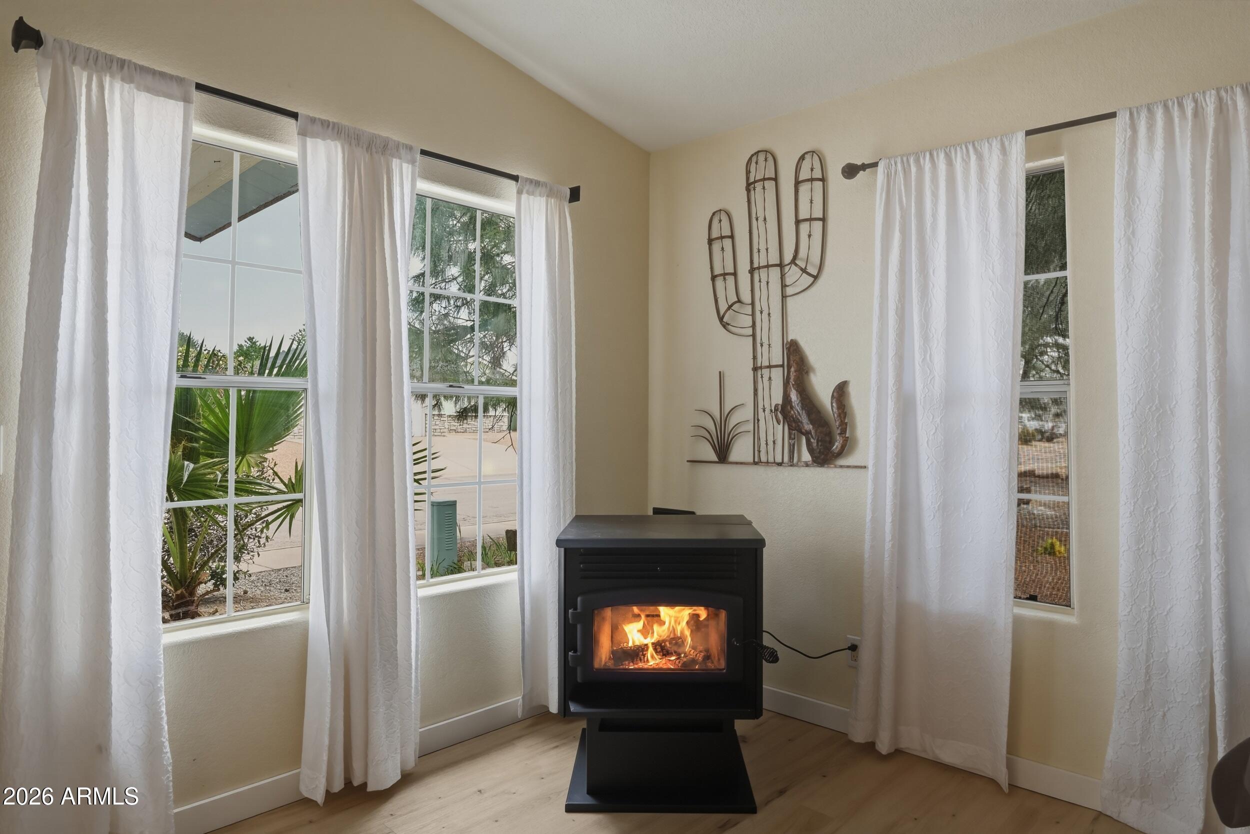 113 North Pinecrest Road Payson, AZ 85541 - Photo 13 of 31 Fireplace