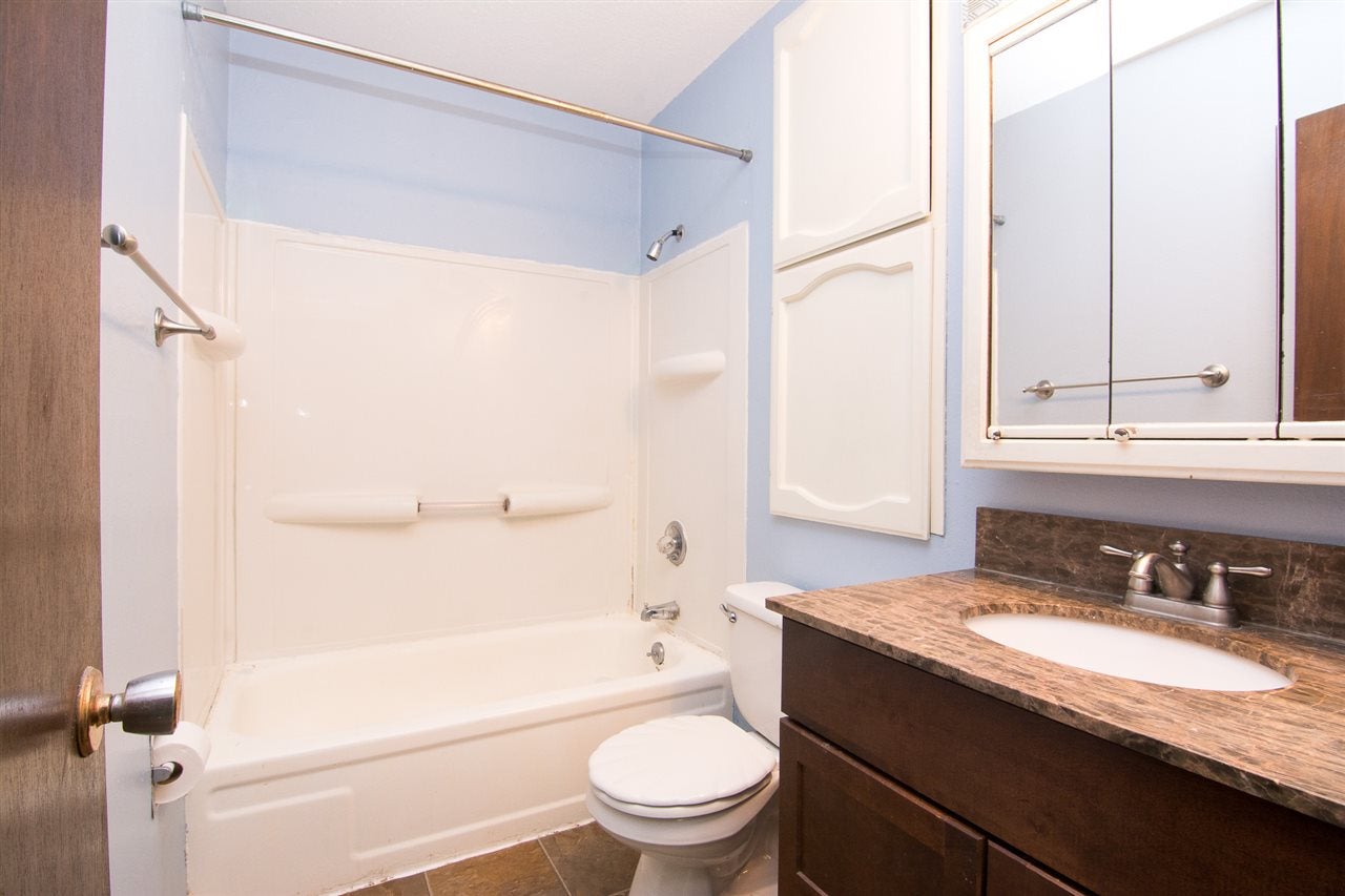 1411 Edgewood Road Northwest, Unit 3 Cedar Rapids, IA 52405 - Photo 14 of 17 Gallery Image 14