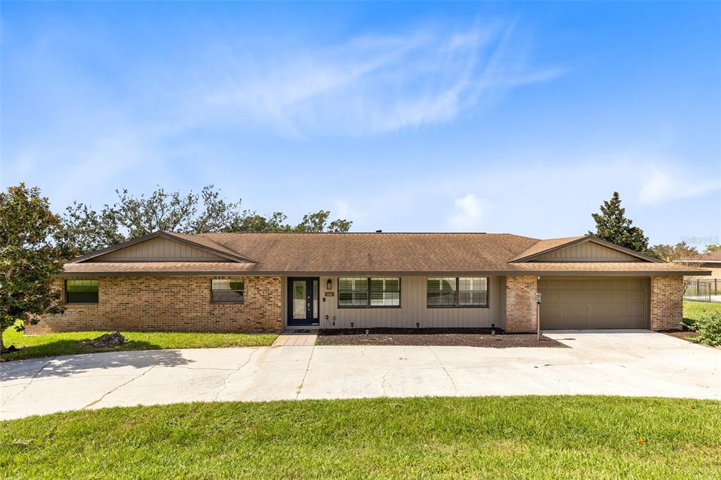 12429 Warren Road Clermont, FL 34711 - Photo 2 of 37 Gallery Image 2