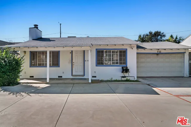 $940,000 | 711 North Priscilla Lane, Burbank, CA 91505