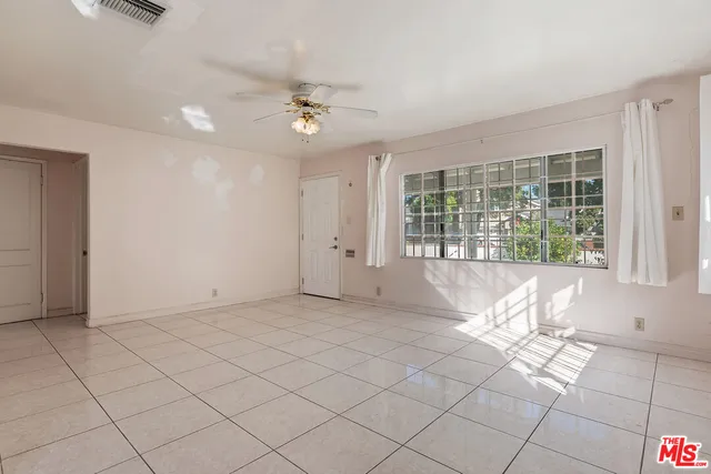 $940,000 | 711 North Priscilla Lane, Burbank, CA 91505