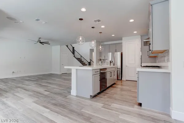 $4,000 | 12735 Coastline Shadow Street, Las Vegas, NV 89141