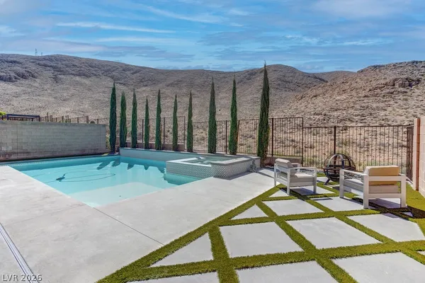 $4,000 | 12735 Coastline Shadow Street, Las Vegas, NV 89141